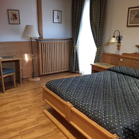 Posta Hotell 3*